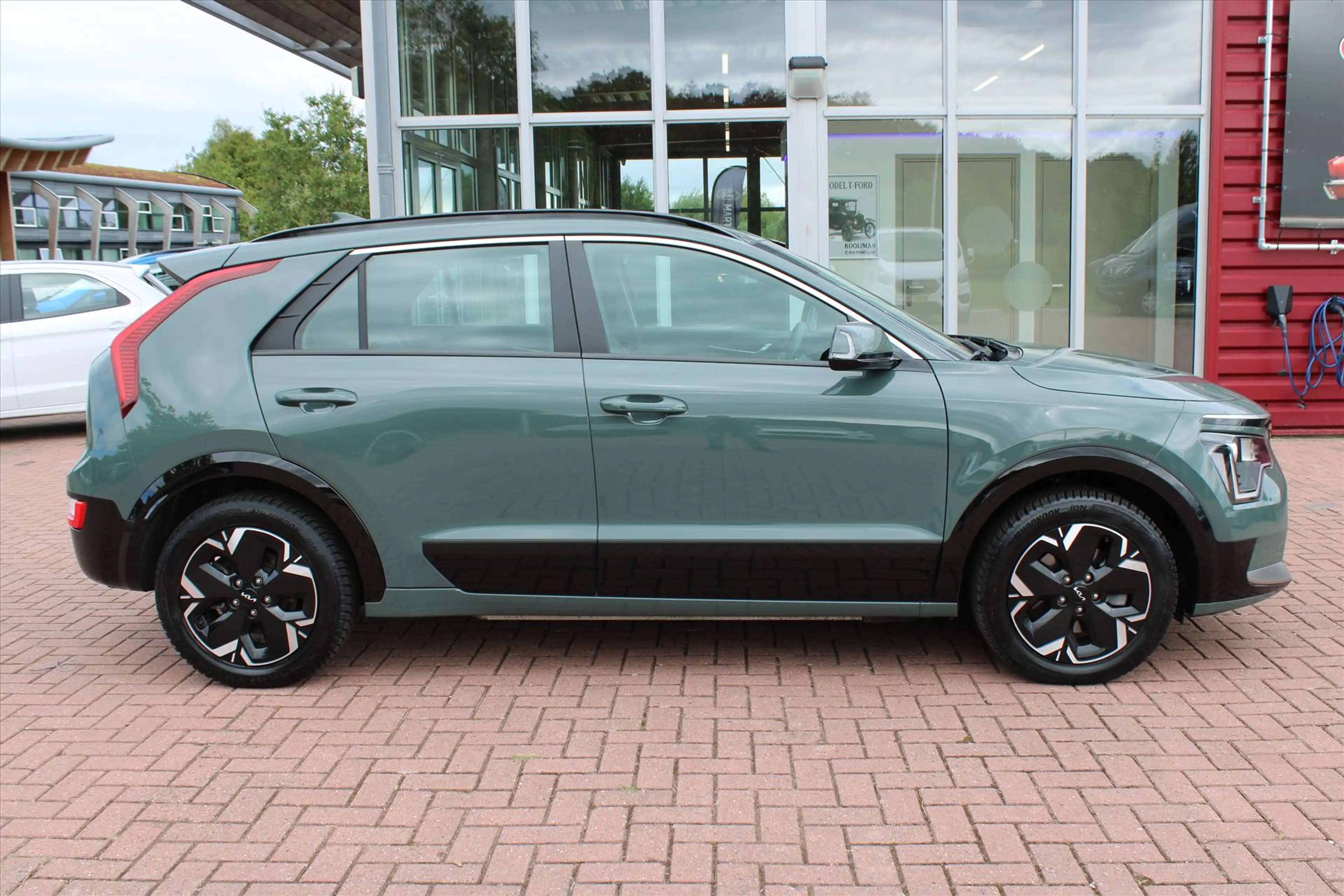 Kia e-Niro 64,8 kWh 204pk Aut DynamicLine, Stoel en Stuurverw — photo 6