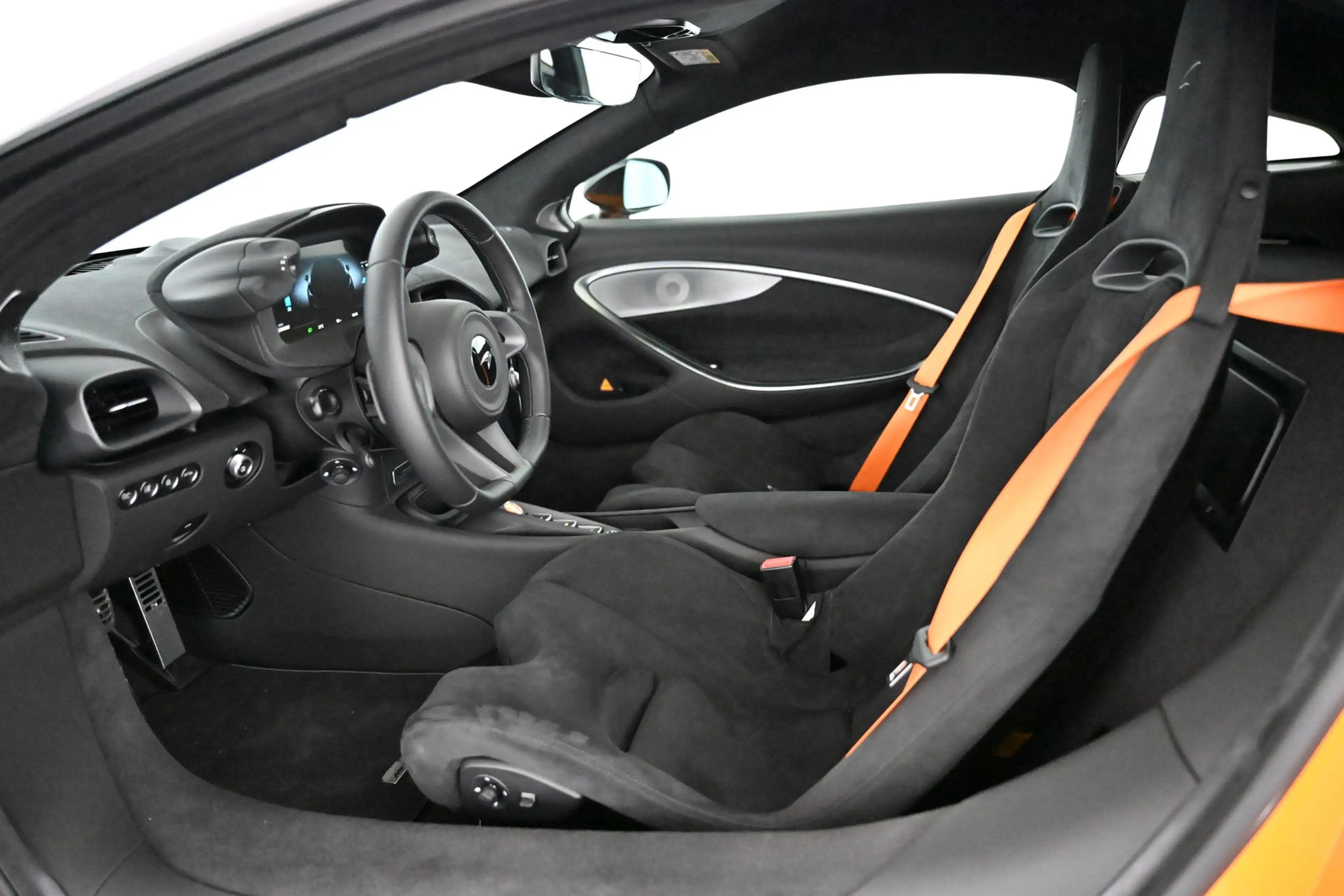 McLaren Artura NOVITEC EXP € 198.733,- — photo 42