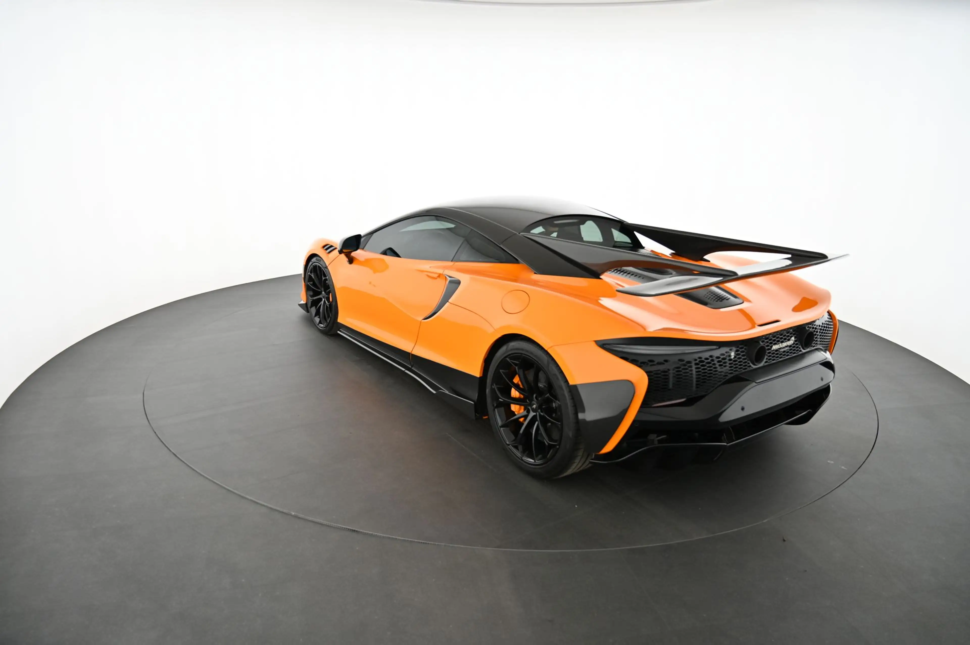 McLaren Artura NOVITEC EXP € 198.733,- — photo 21