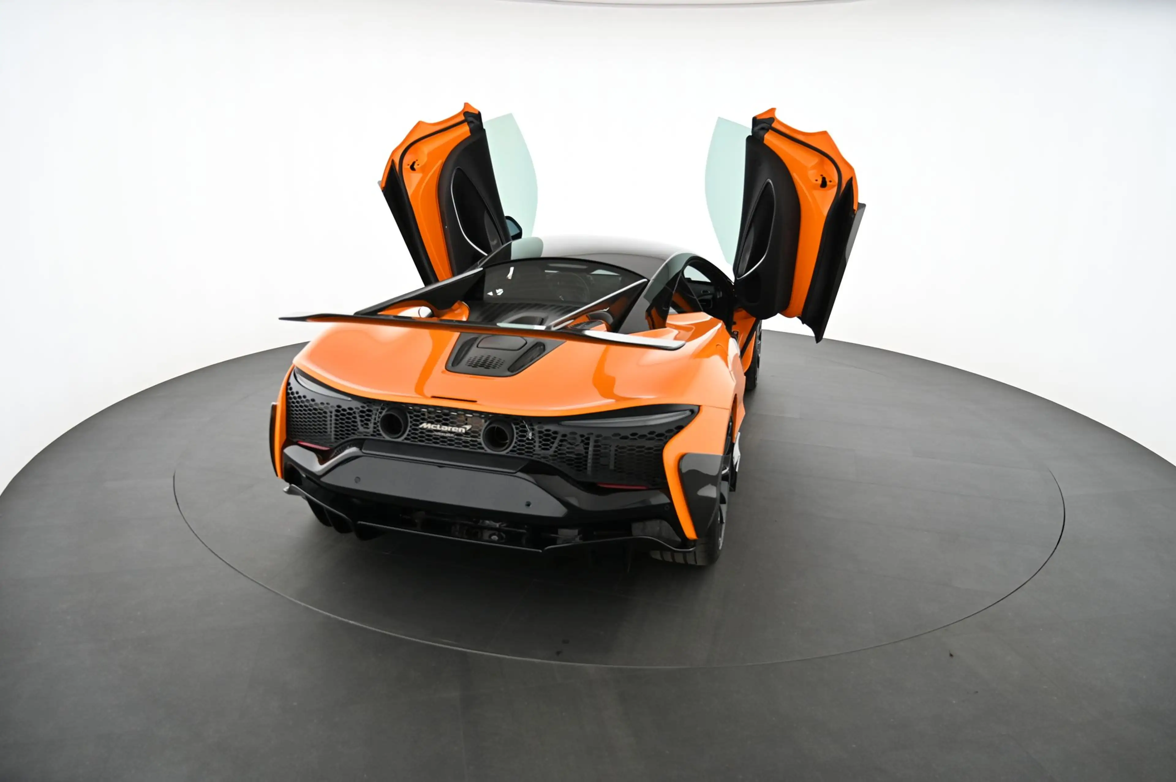 McLaren Artura NOVITEC EXP € 198.733,- — photo 12