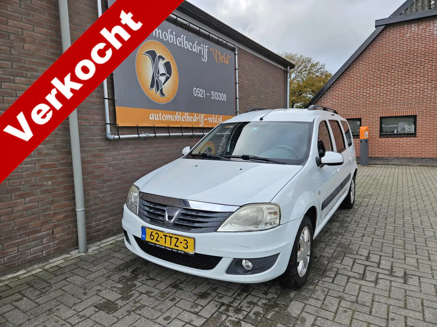 Dacia Logan MCV 1.6 MPI Lauréate Bianco - 1