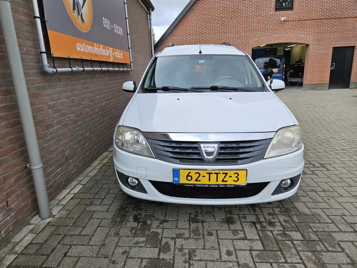 Dacia Logan MCV 1.6 MPI Lauréate Bianco - 2