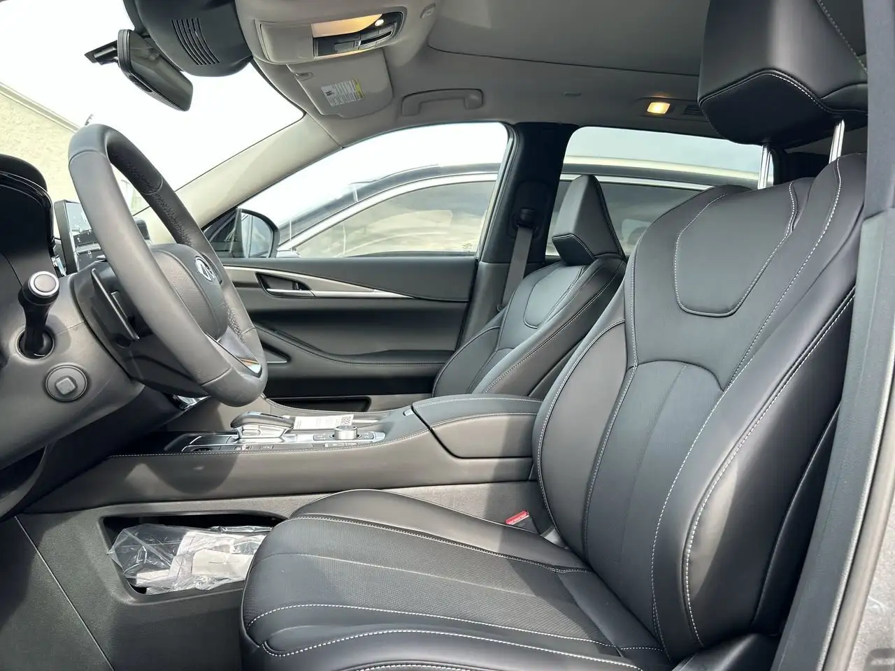 Infiniti QX60 снимка Infiniti QX60
