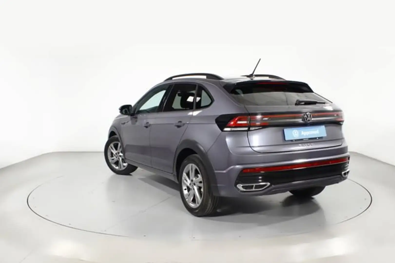 Volkswagen Taigo R-Line 1.0 TSI 81 kW (110 CV )  6 vel. Gris - 2