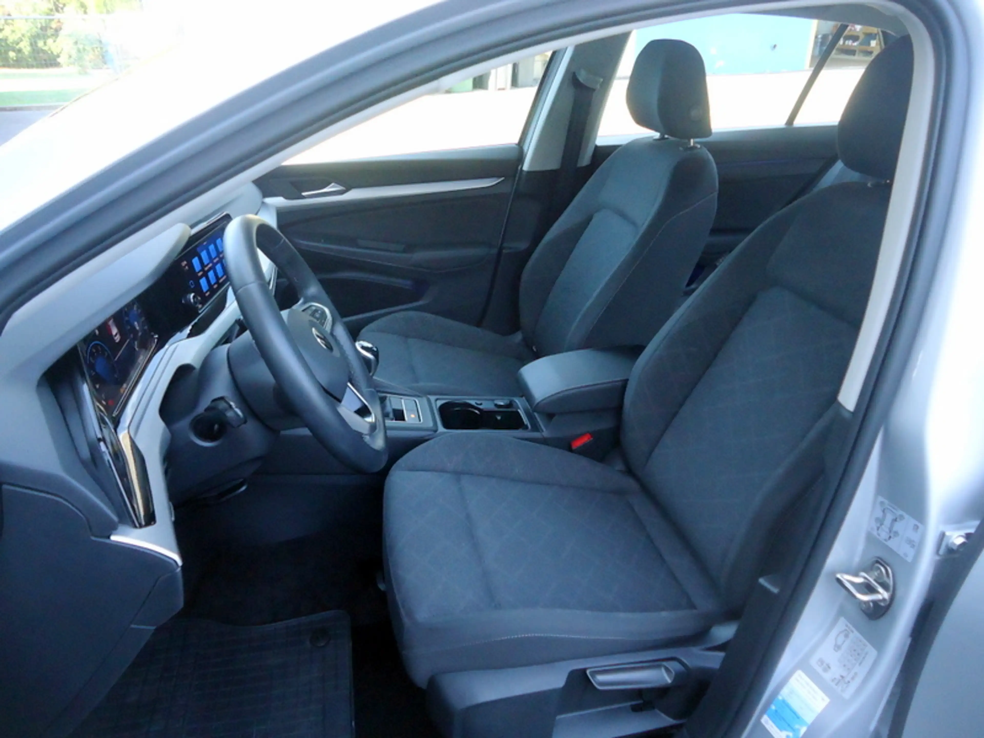 Volkswagen Golf Life TSI **Klima**LED**ACC** — photo 15
