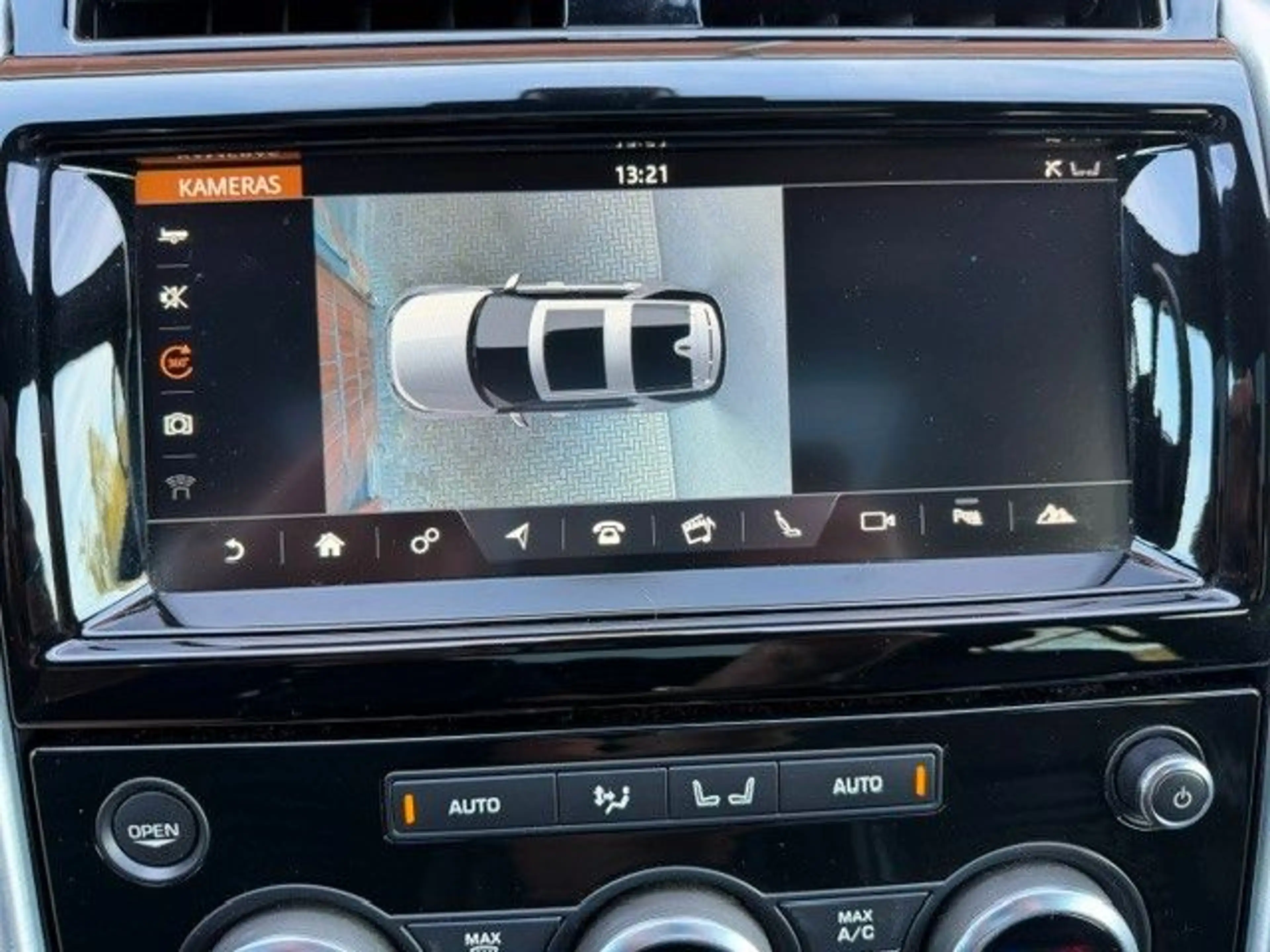 Land Rover Discovery DISCOVERY 5 HSE LUXURY,PANO,7-ELEK SITZE, 1.HAND — photo 13