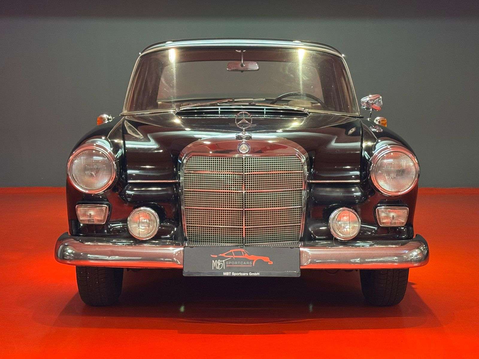 Second hand Mercedes Benz 190 2.0