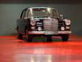 Mercedes-Benz 190 D/2.0 52 PS/W110/HECKFLOSSE/LEDER/SCHIEBEDACH Noir - thumbnail 2