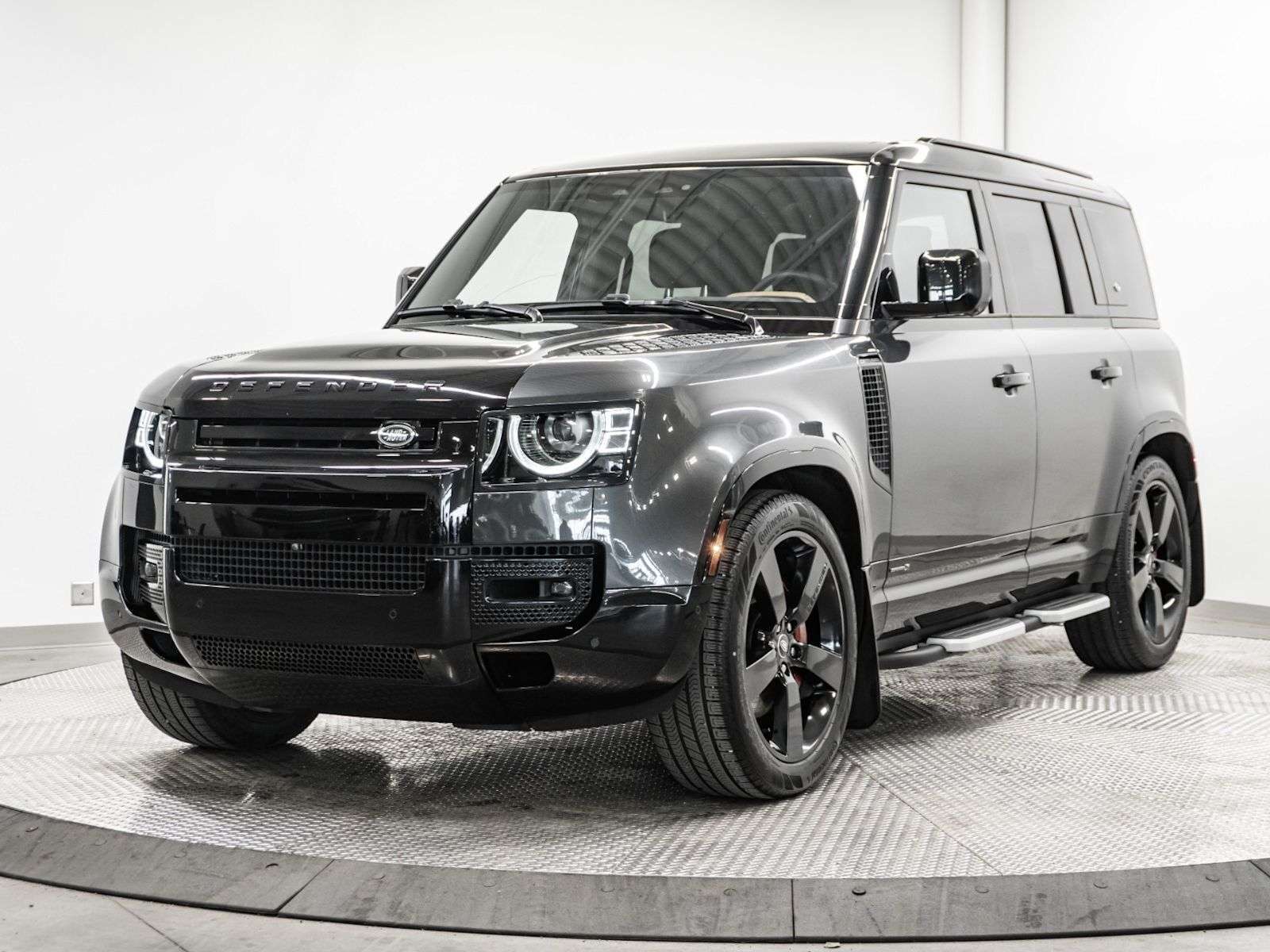 2024 Land Rover Defender 110 X | CENTRE CONSOLE FRIDGE | 22 INCH WHEELS