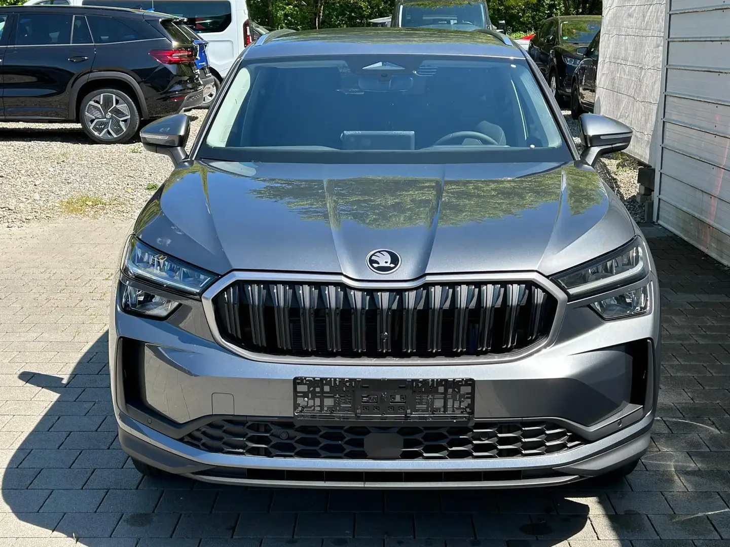 Skoda Kodiaq Selection 1.5 eTSI 7-Sitzer*ACC*NAVI*KAMERA 110... Grigio - 2