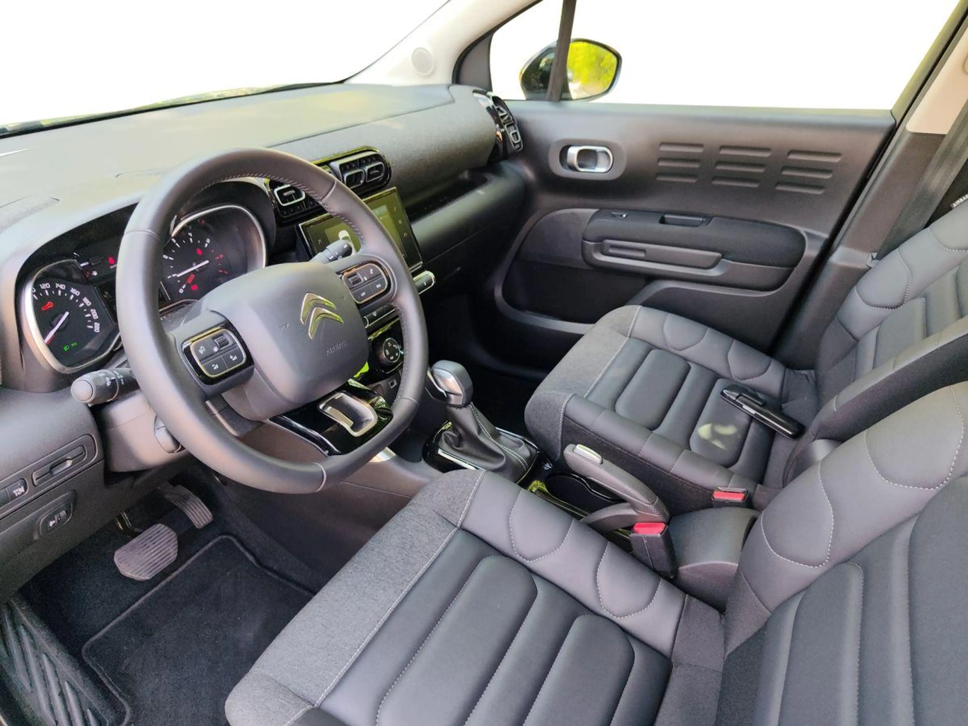Citroen C3 Aircross 1.2 12V e-THP / PureTech — photo 6