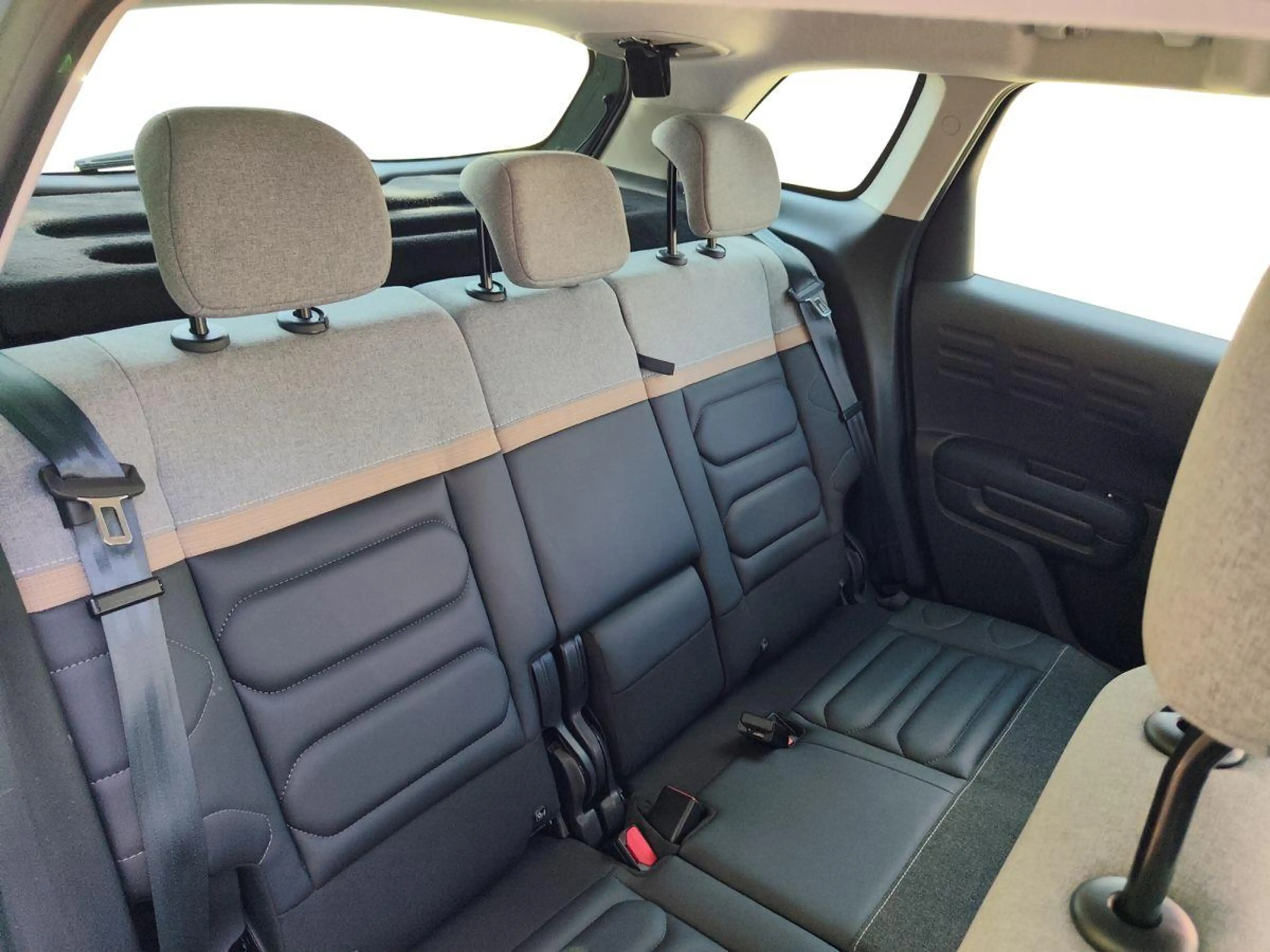 Citroen C3 Aircross 1.2 12V e-THP / PureTech — photo 14