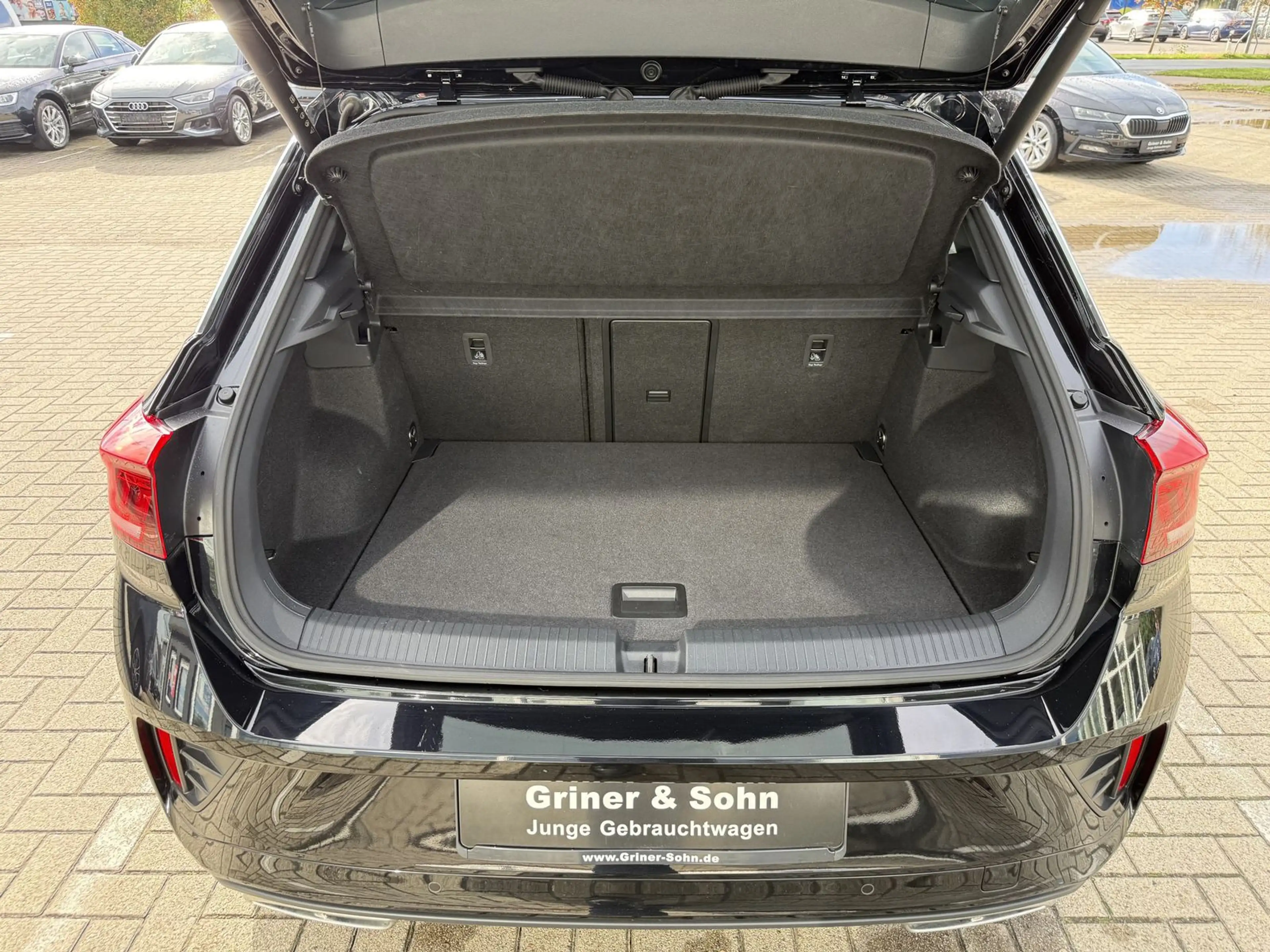Volkswagen T-Roc R Line,IQ-Drive,R-Kam,Winter,ACC,IQ-Light — photo 11