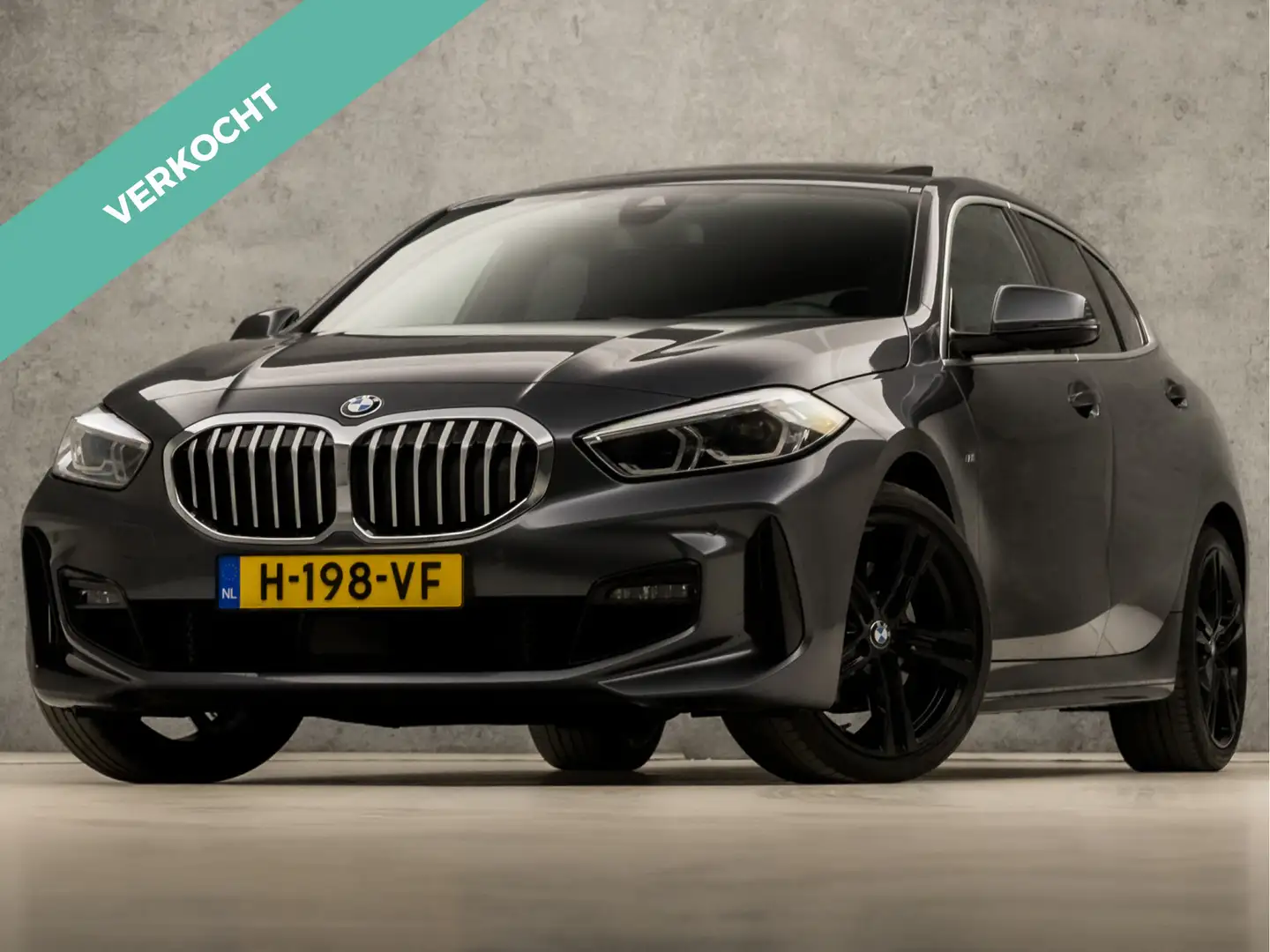 BMW 118 1-serie 118i M Sport High Executive Automaat (PANO Gris - 1