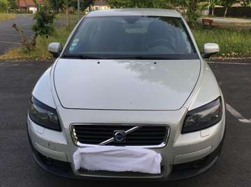 C30 2.0D 136 Kinetic