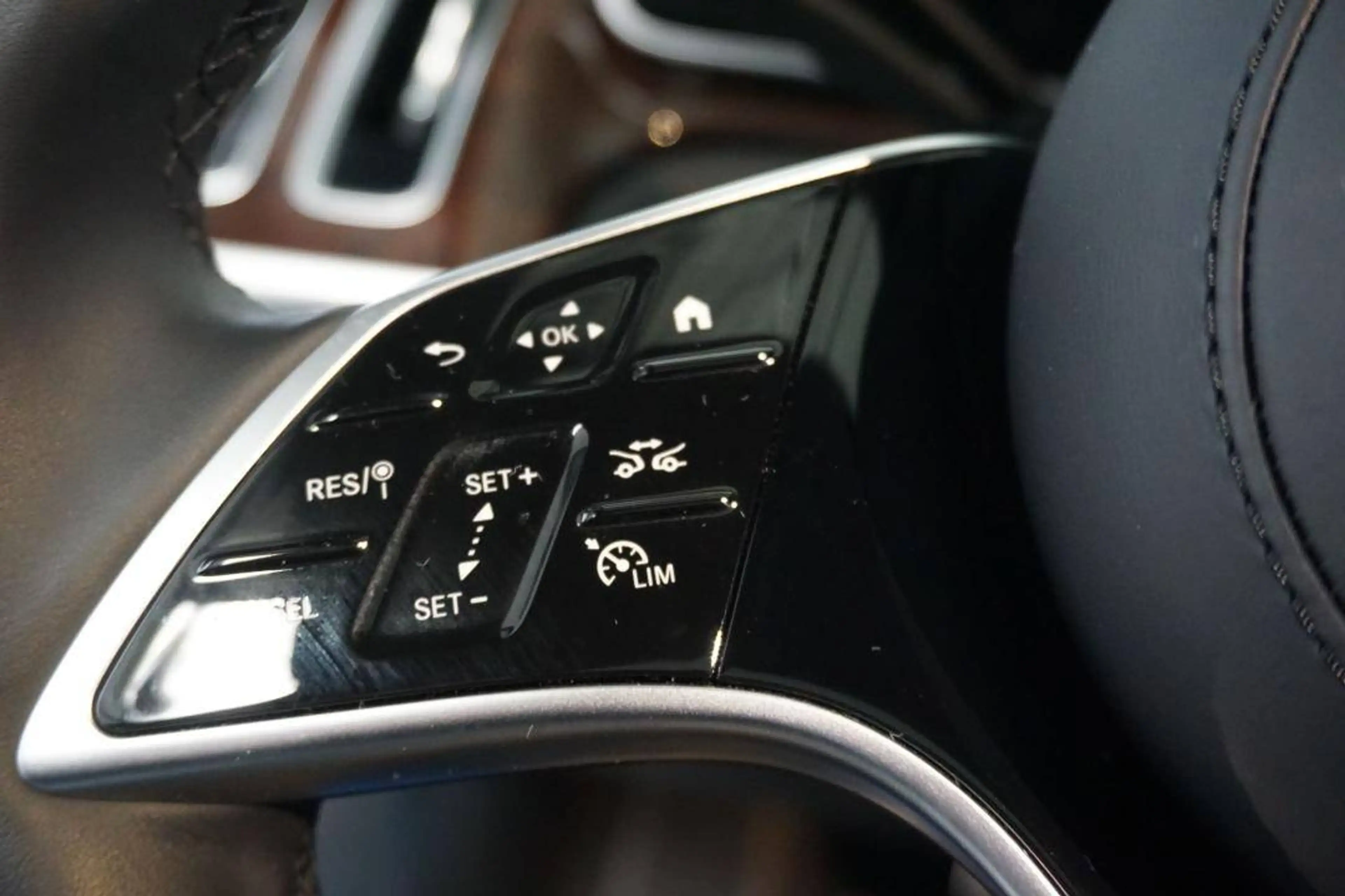 Mercedes-Benz S 450 S 450 e PHEV (300 kW) — photo 10