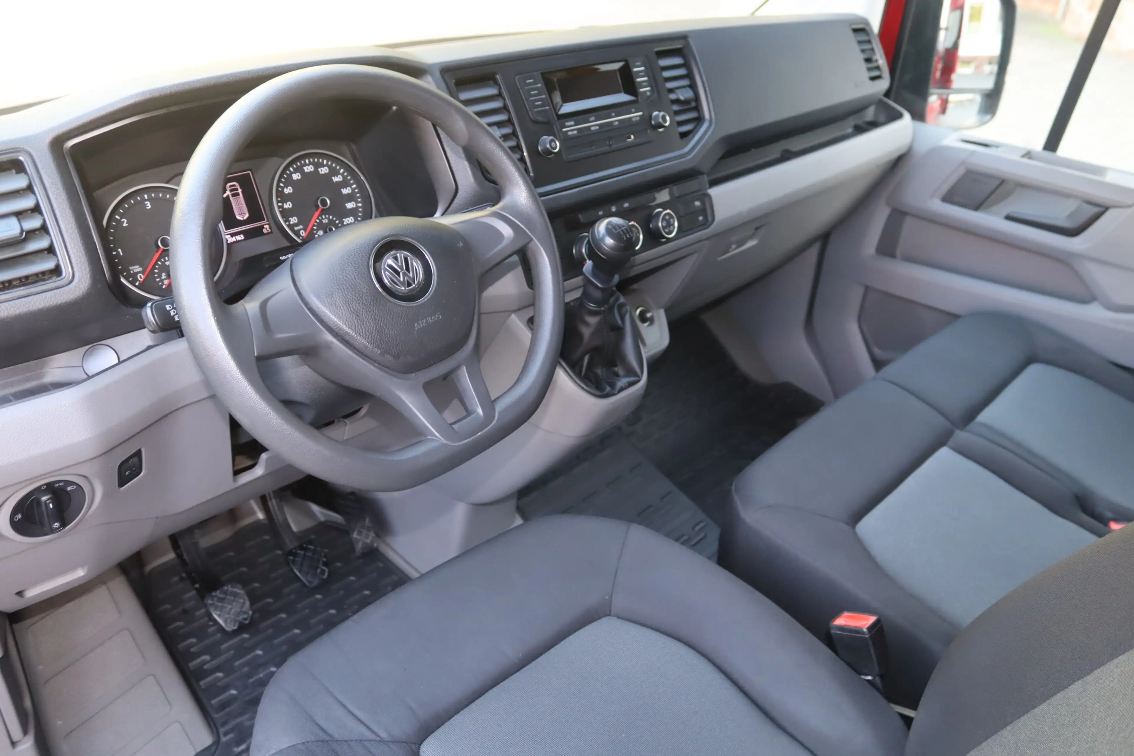 Volkswagen Crafter 35 mittellang Hochdach-Rollstuhl-8SI-PDC — photo 12