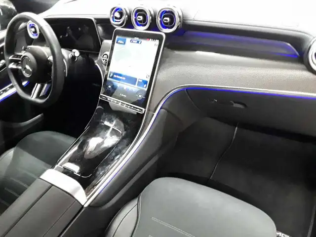 Mercedes-Benz GLC view 12