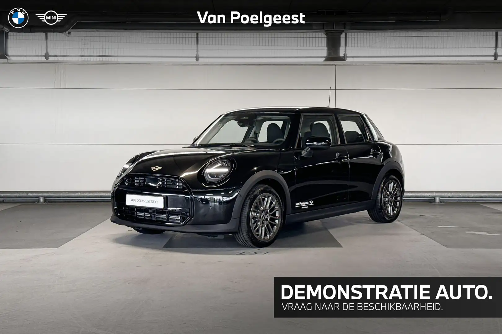 MINI Cooper 5-deurs 1.5 Cooper C Essential XS | Pakket XS Zwart - 1