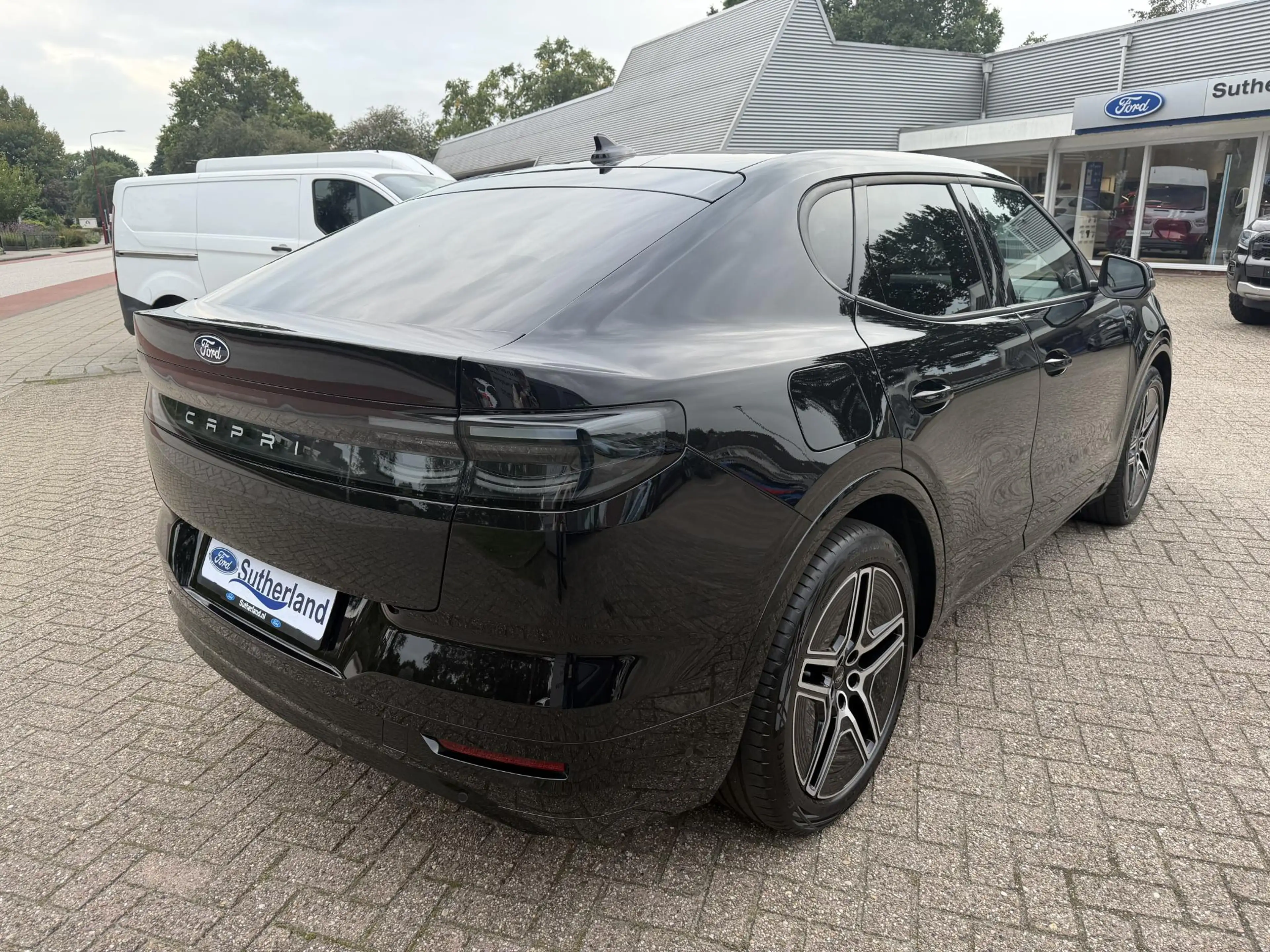 Ford Capri Premium Extended Range AWD 79 kWh | Full Options | — photo 9