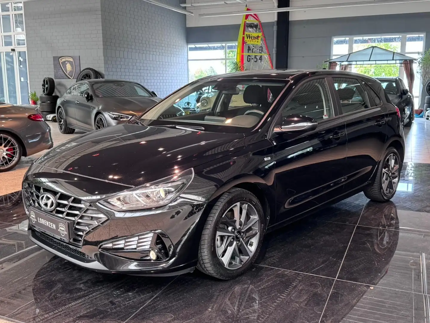 Hyundai i30 Mild-Hybrid Kamera USB BT CarPlay DAB+ DKG Nero - 1