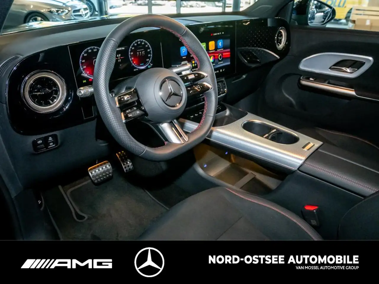 Mercedes-Benz GLB 250 + AMG NIGHT PANO AHK 20-ZOLL 7