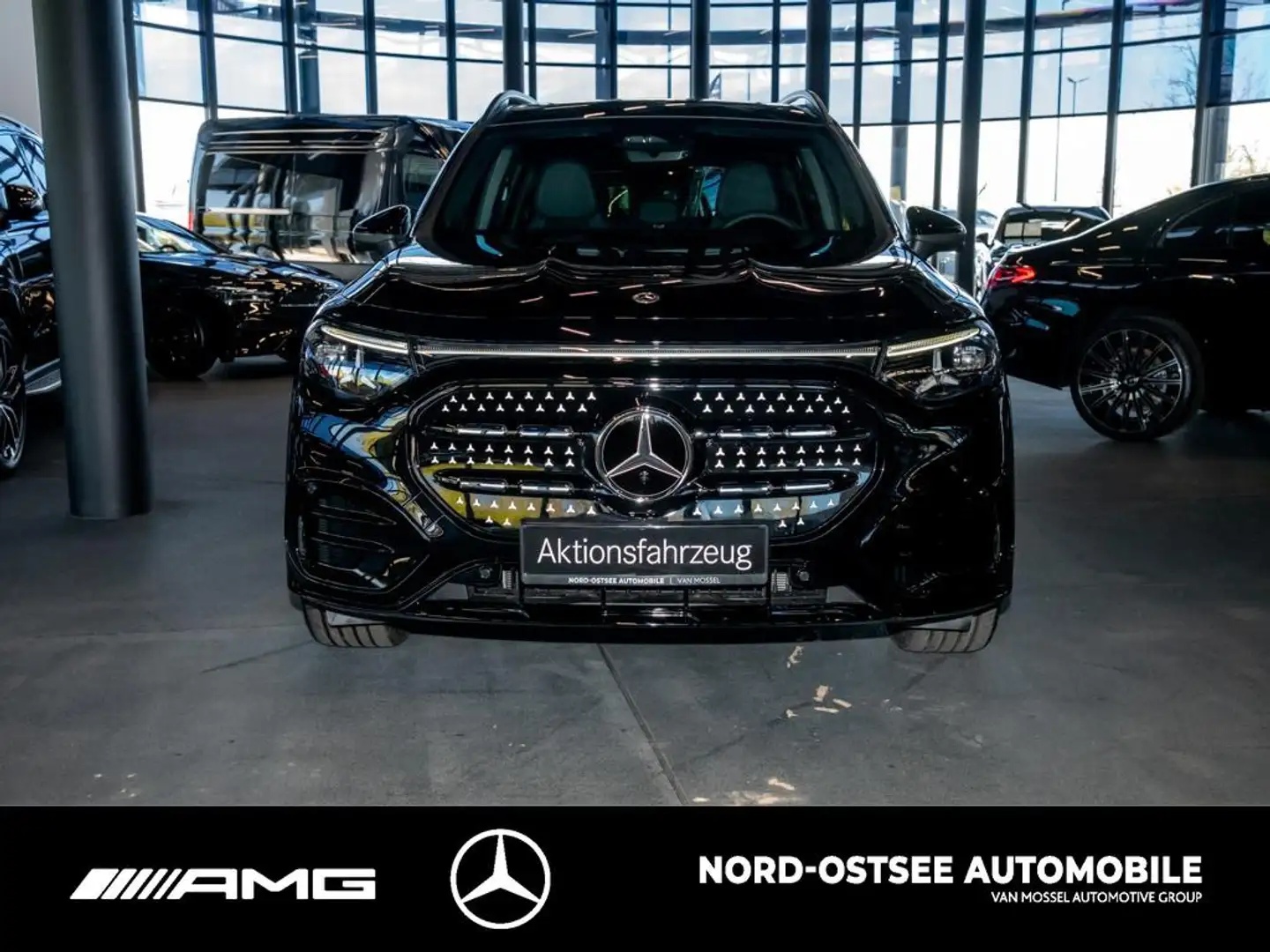 Mercedes-Benz GLB 250 +  AMG NIGHT PANO AHK 20-ZOLL Schwarz - 2