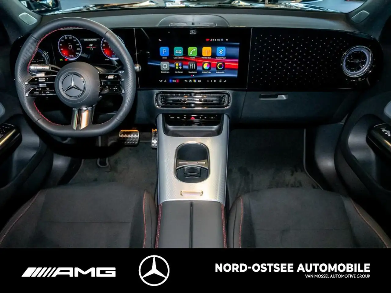 Mercedes-Benz GLB 250 + AMG NIGHT PANO AHK 20-ZOLL 12