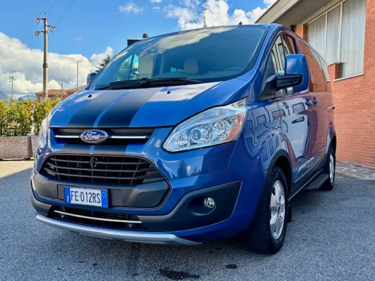 Ford Tourneo Custom "Titanium" - 8 POSTI - 2.0 tdi + GANCIO TRAINO !! Blu/Azzurro - 2