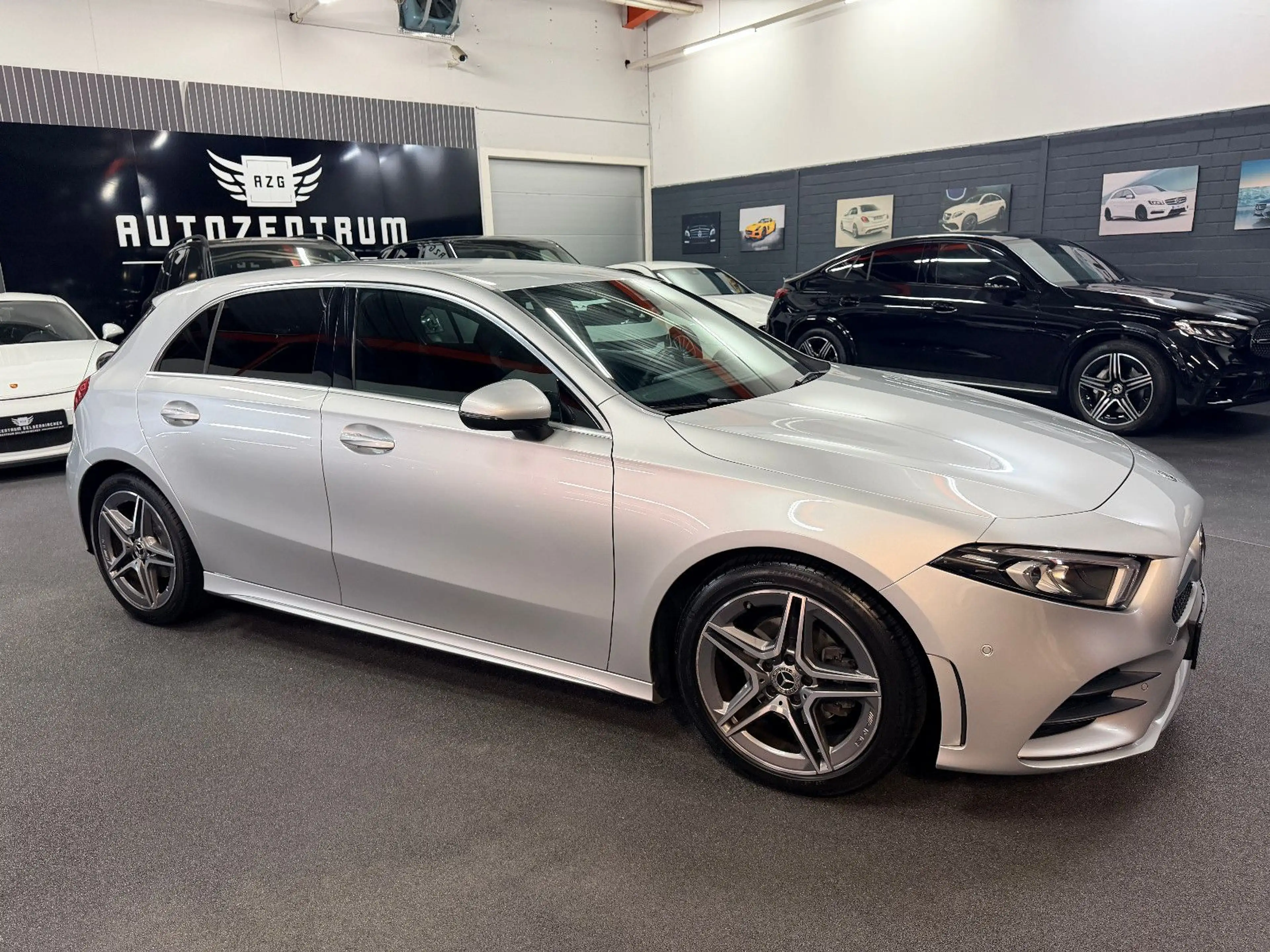 Mercedes-Benz A 180 AMG MBUX/LED/AMBIENTE/KAMERA/PARK-ASSIST/ — photo 6
