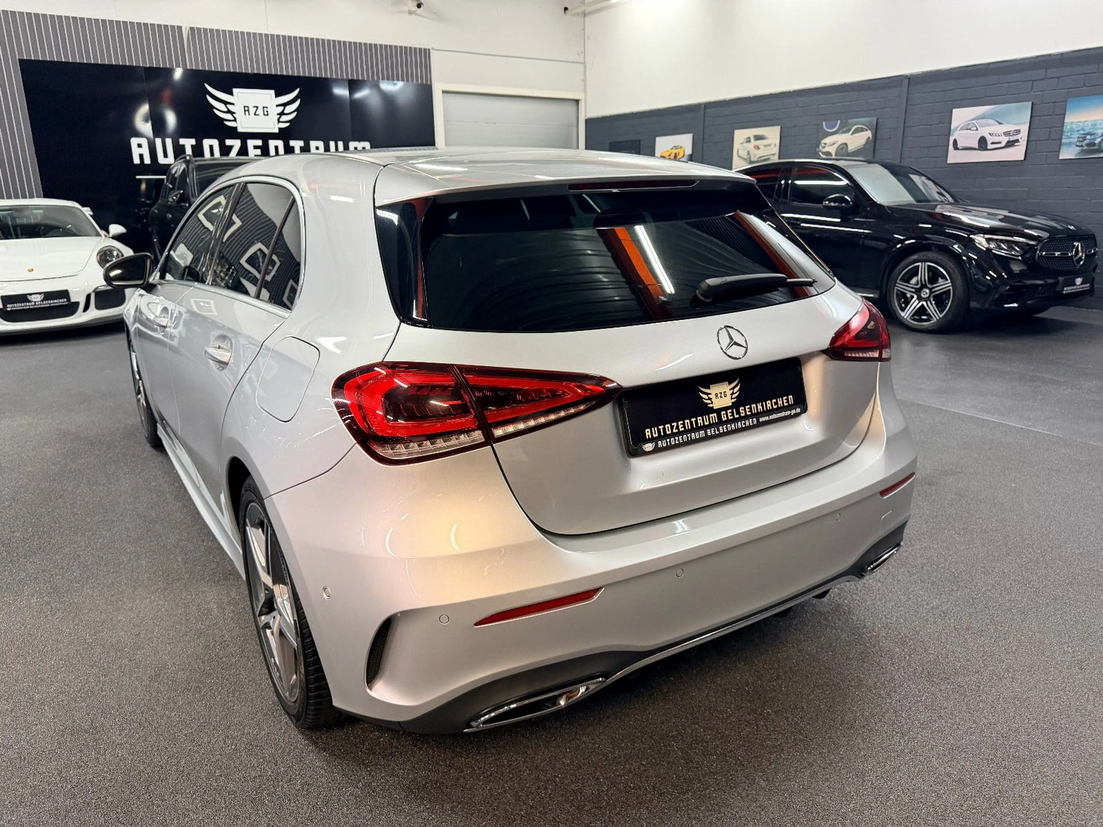 Mercedes-Benz A 180 AMG MBUX/LED/AMBIENTE/KAMERA/PARK-ASSIST/ — photo 9