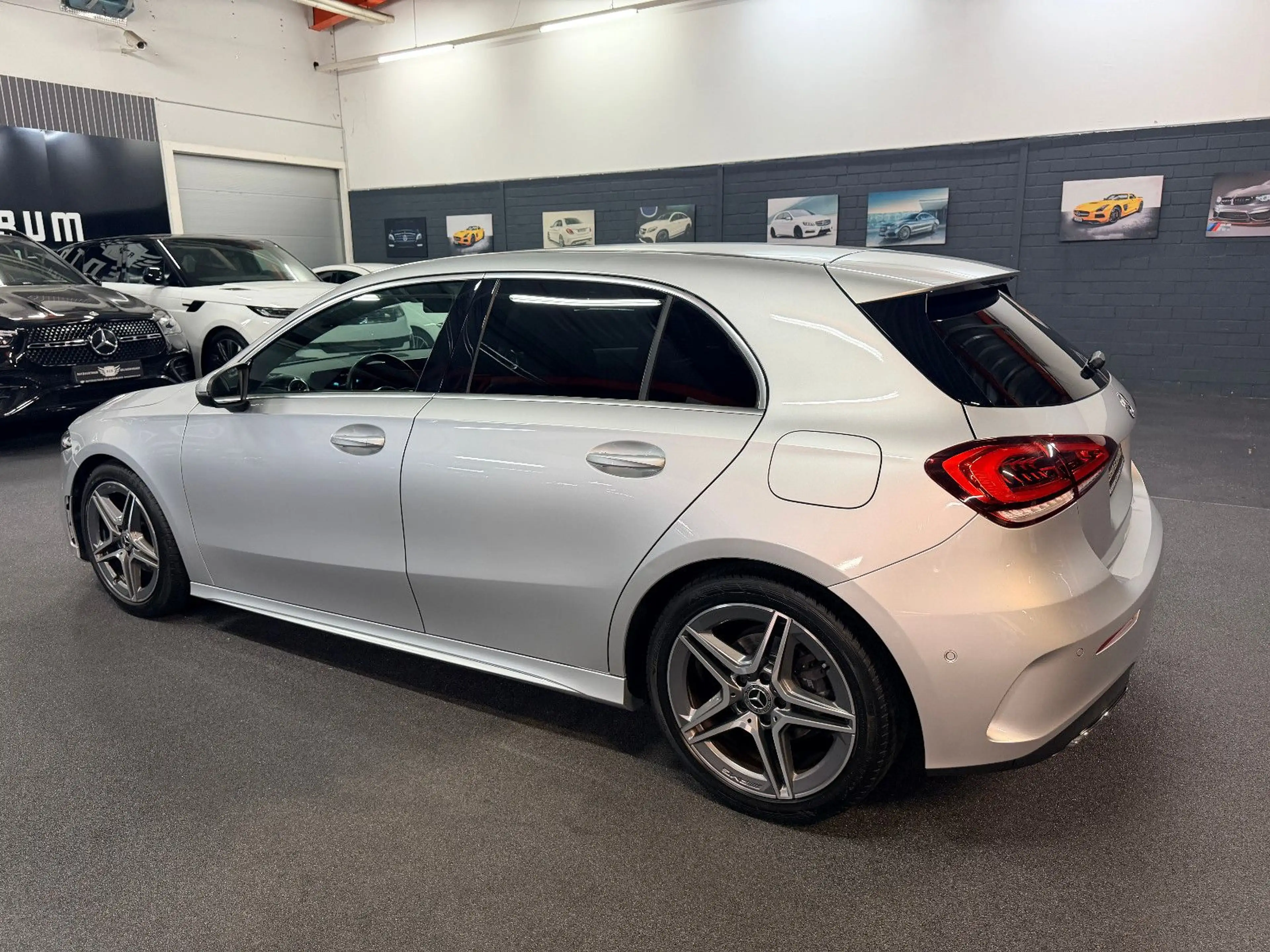Mercedes-Benz A 180 AMG MBUX/LED/AMBIENTE/KAMERA/PARK-ASSIST/ — photo 8