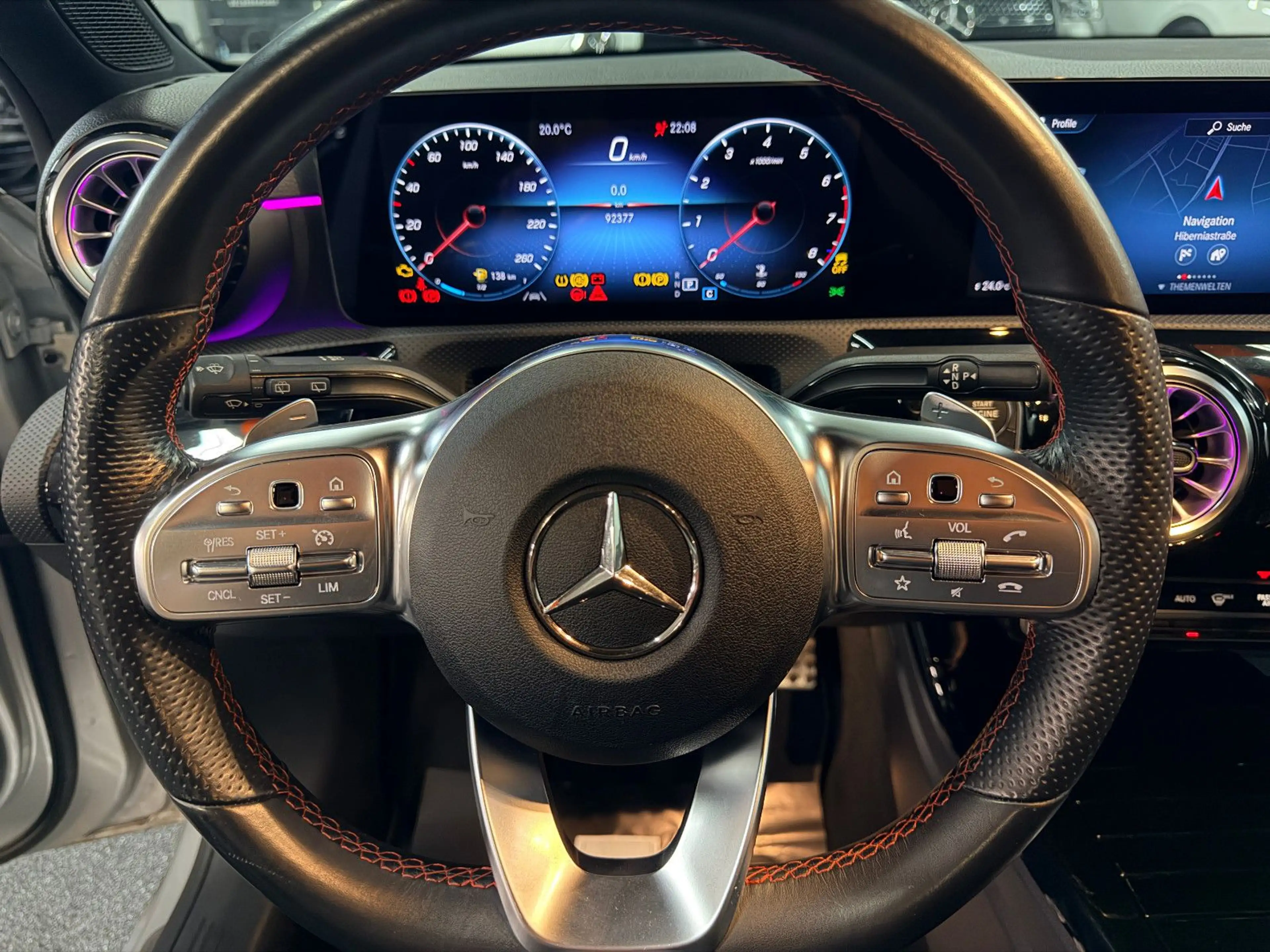 Mercedes-Benz A 180 AMG MBUX/LED/AMBIENTE/KAMERA/PARK-ASSIST/ — photo 15
