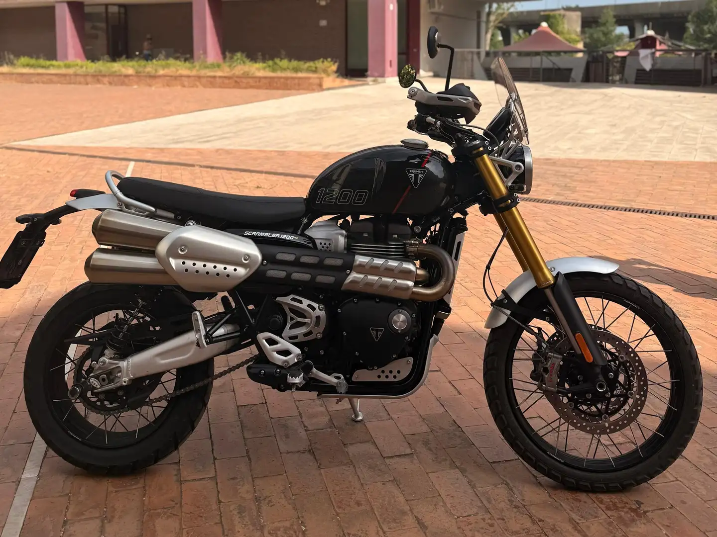 Triumph Scrambler 1200 XE Scrambler borsa laterale Nero - 2