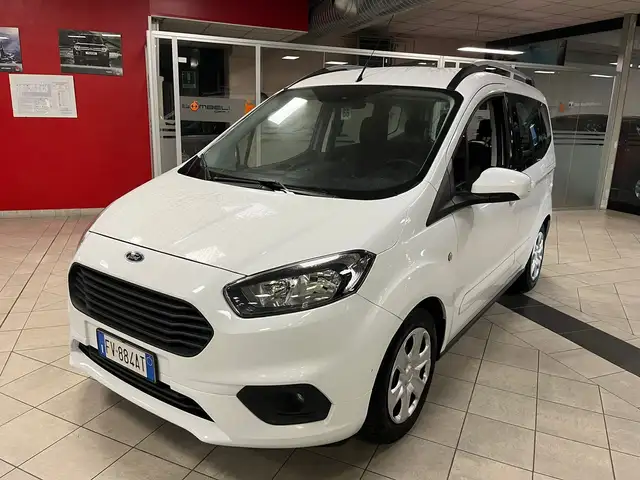 Ford Tourneo Courier 100cv unico pro- pari al nuovo