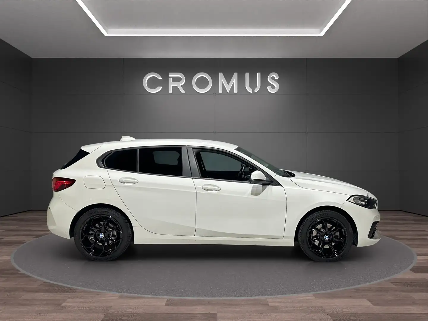 BMW 118 d Business Advantage auto - 1