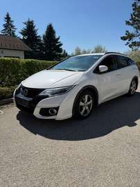 Tourer 1,6i-DTEC Style Erstbesitz 2017
