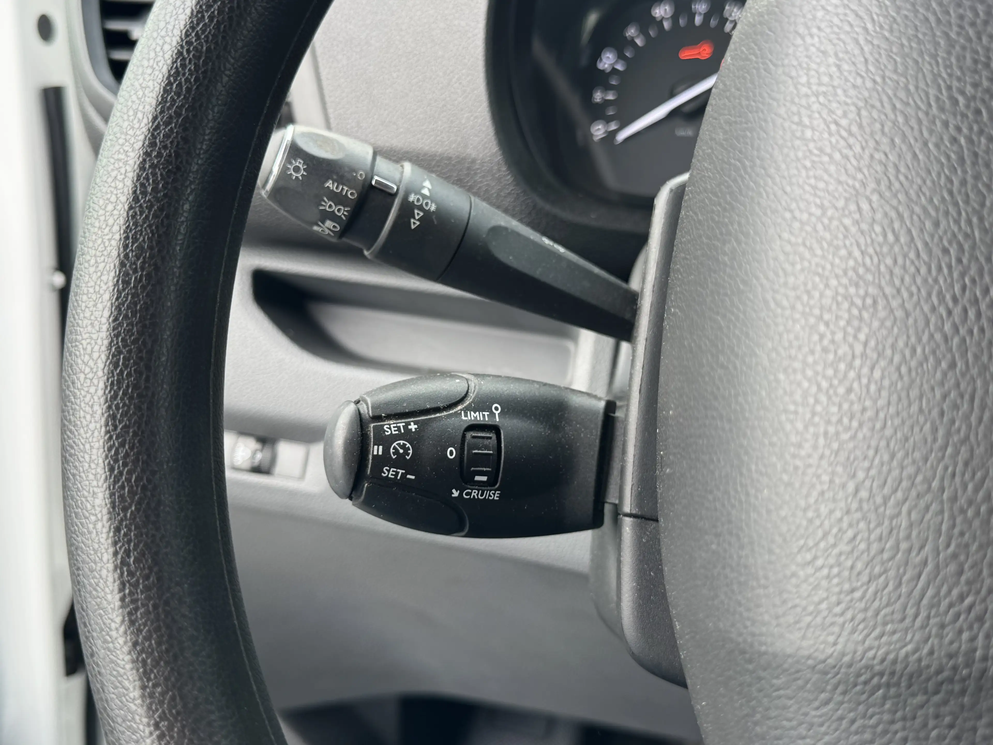 Peugeot Expert Motor Defect | 1.5 BlueHDI | Premium 3-Pers | Airc — photo 14