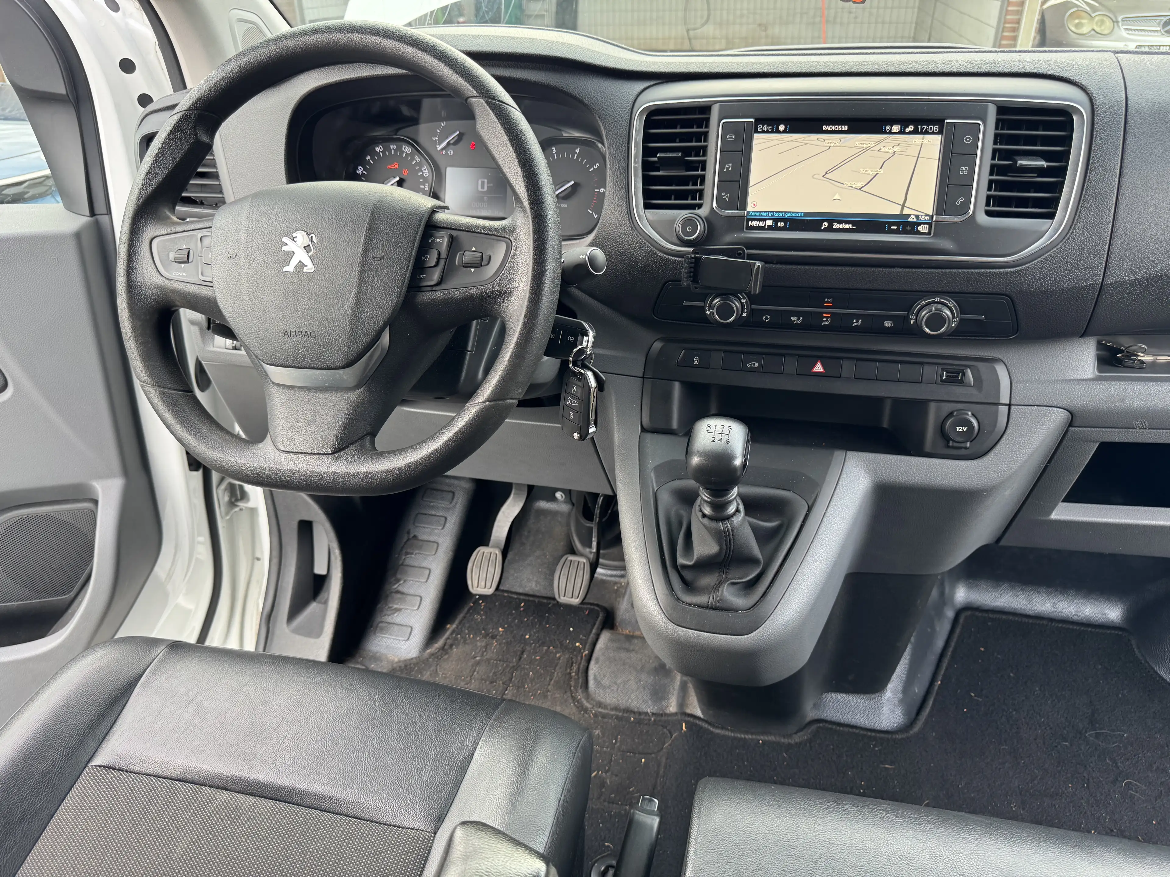 Peugeot Expert Motor Defect | 1.5 BlueHDI | Premium 3-Pers | Airc — photo 3