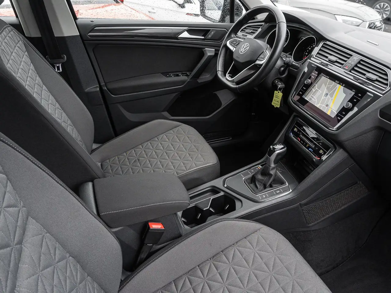 Volkswagen Tiguan 2.0 -TDI DSG Life 8