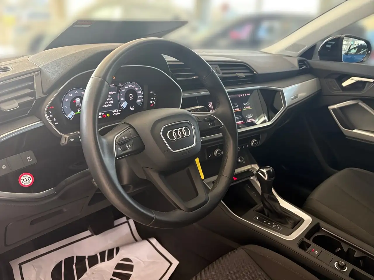 Audi Q3 Sportback 35 TFSI S tronic S LINE +LED +ACC +VIRT 9