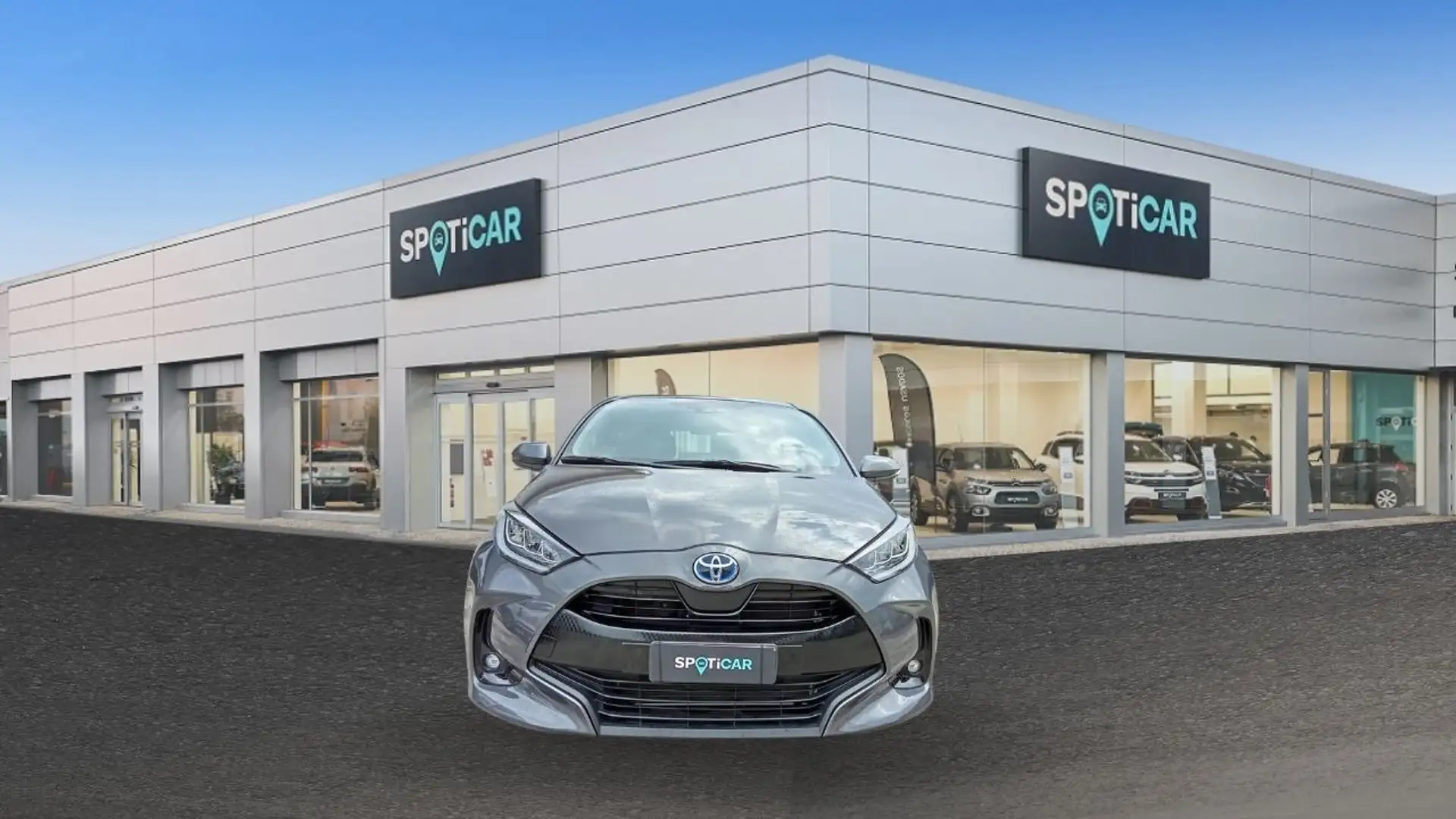 Toyota Yaris 1.5 Hybrid 5 porte Style Grigio - 2