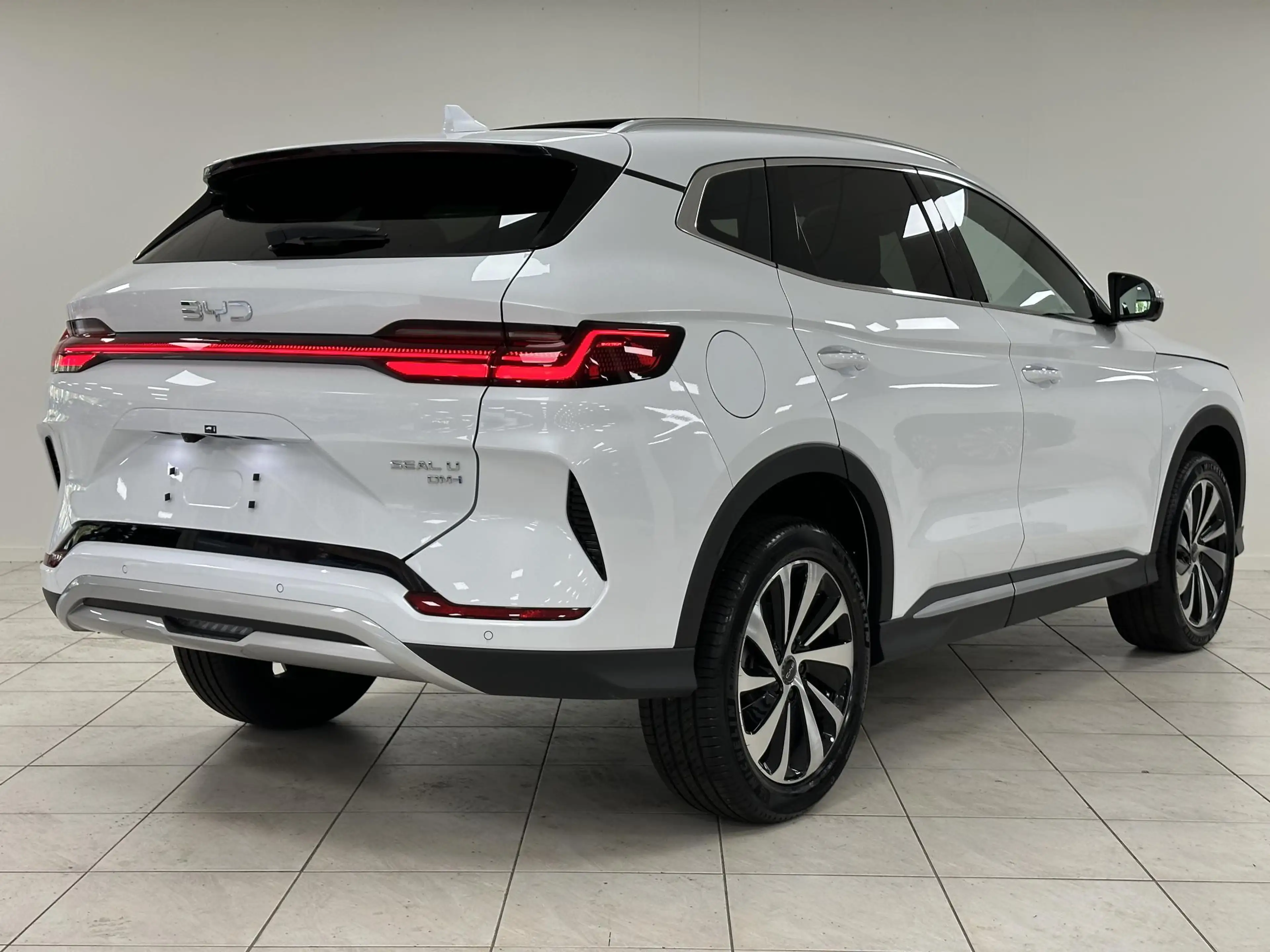 BYD Seal U 1.5 DM-i FWD Boost Geregistreerde voorraad l Panor — photo 2