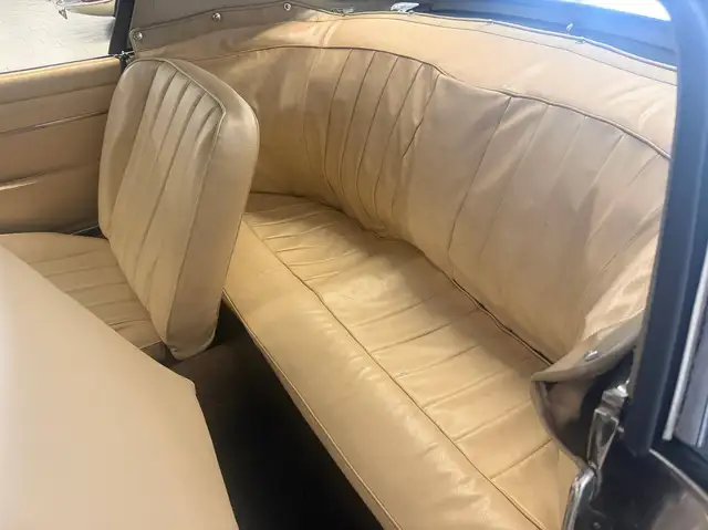 Alfa Romeo Spider view 14