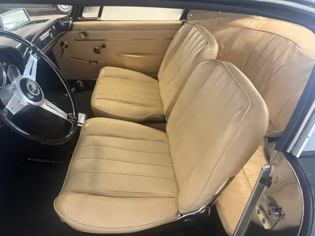 Alfa Romeo Spider view 13