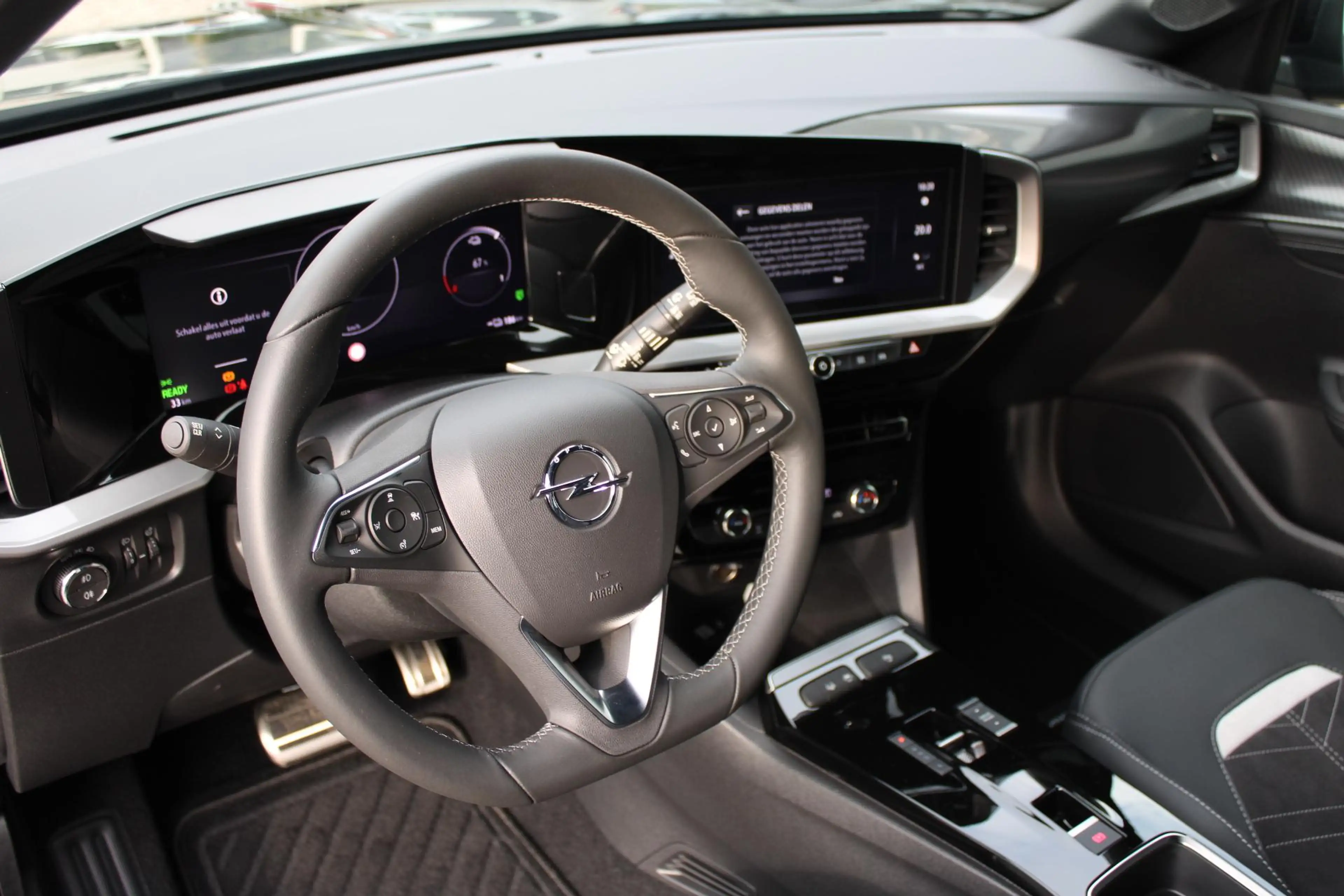 Opel Mokka-E Ultimate 50-kWh 11kw bl. | Navigatie via App | Cam — photo 10
