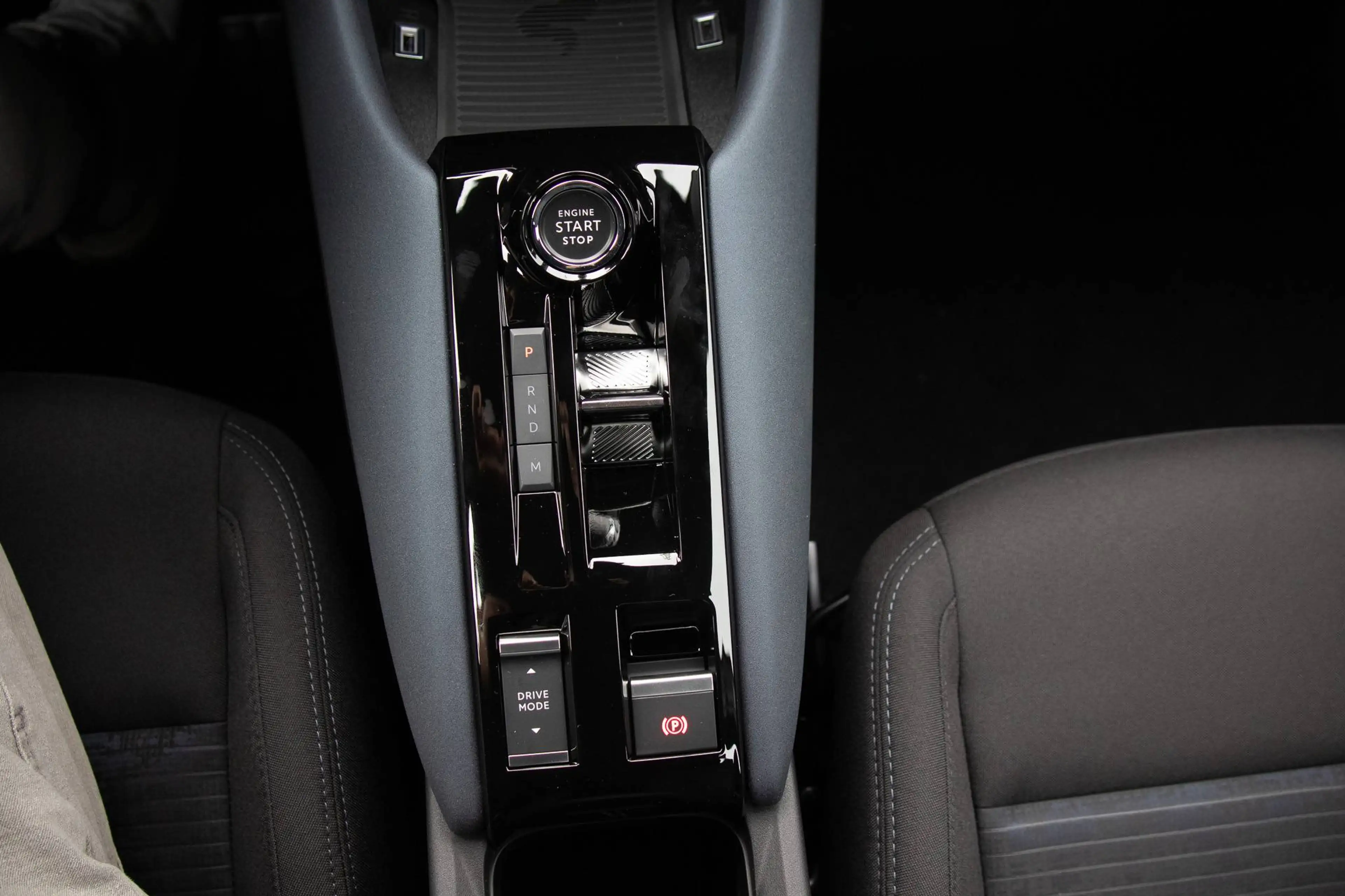Alfa Romeo Junior Junior 1.2 VGT Ibrida — photo 8