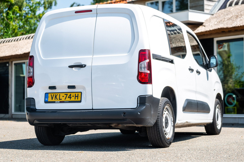 Peugeot Partner 1.2 PureTech Premium Airco I Cruise I Parkeersenso — photo 3