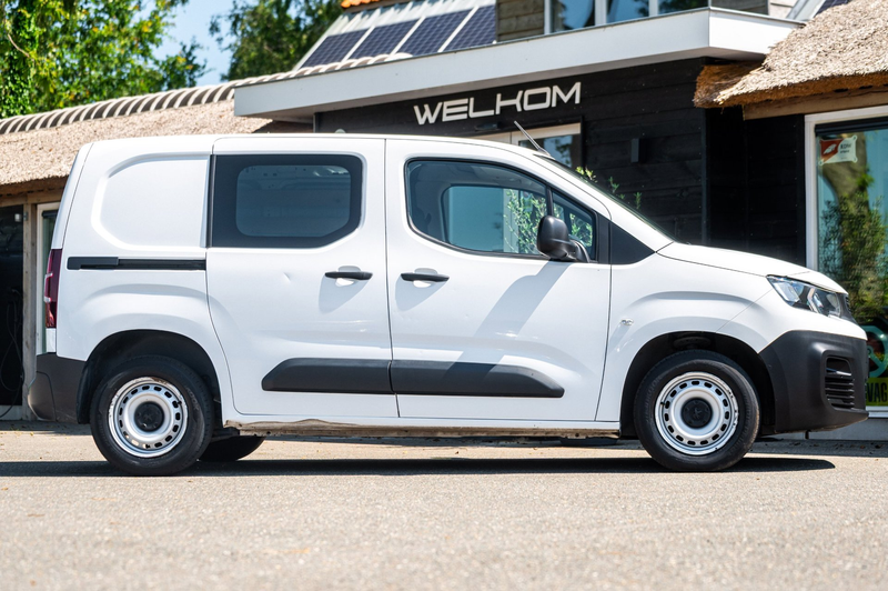 Peugeot Partner 1.2 PureTech Premium Airco I Cruise I Parkeersenso — photo 8