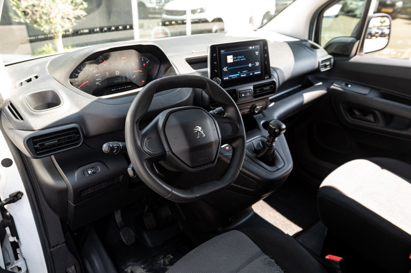 Peugeot Partner 1.2 PureTech Premium Airco I Cruise I Parkeersenso — photo 2